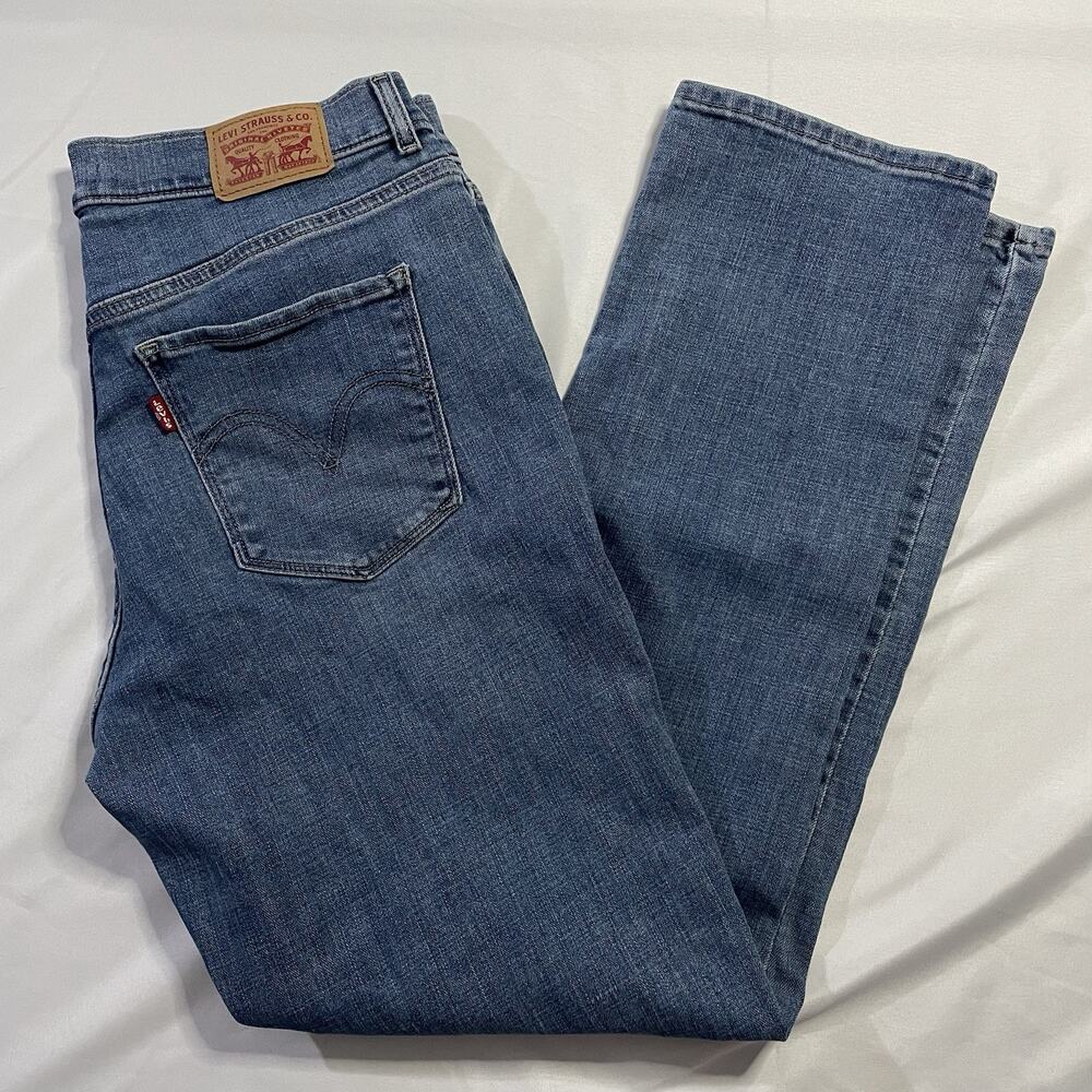 Levi's Classic Straight Jeans Women's 8M W29 L30 (Actual 30x28.5) Medium Wash